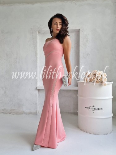 rozowa-sukienka-na-jedno-ramie-z-cyrkoniami