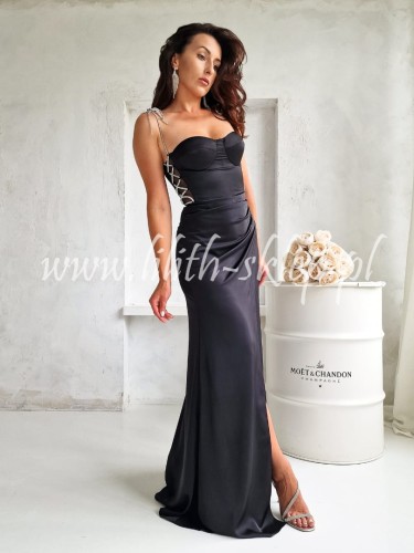 gorsetowa-sukienka-satynowa-z-ozdobnymi-ramiaczkami-czarna