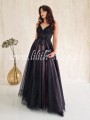czarna-sukienka-tiulowa-z-rozowym-podbiciem