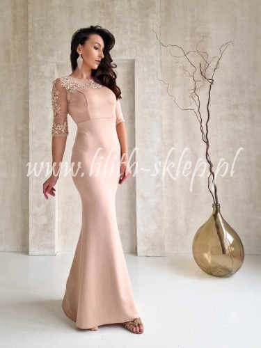 bezowa-sukienka-maxi-z-odkrytymi-plecami