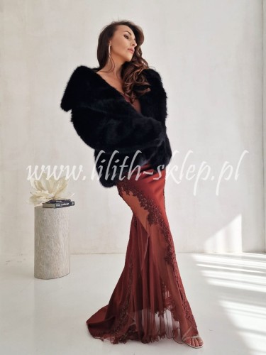 czarne-futerko-z-kieszeniami