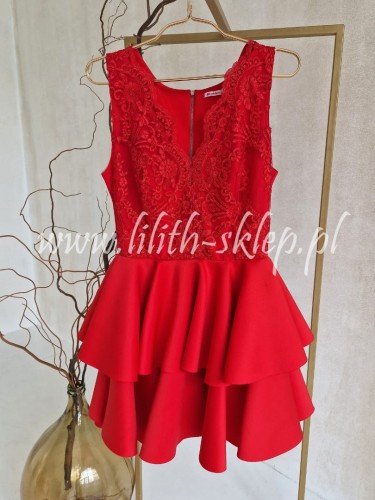 czerwona sukienka mini z falbankami