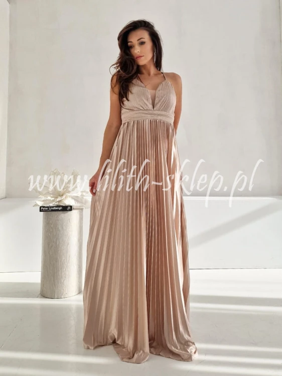 plisowana sukienka maxi z odkrytymi plecami
