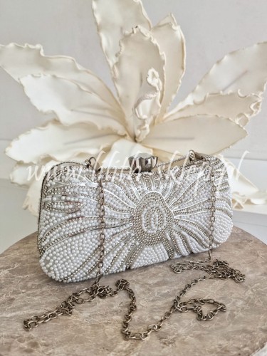 torebka wieczorowa srebrna z perelkami