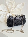 Czarna torebka wieczorowa z perełkami 