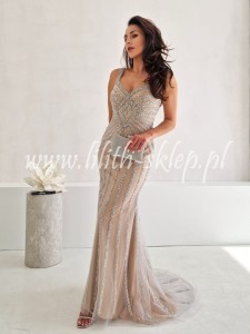 Sevil- biała syrenka z trenem