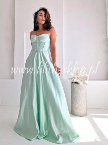 mietowa sukienka maxi z gorsetem