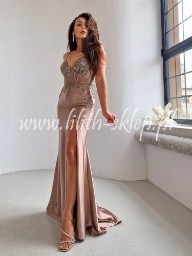 sukienka cappuccino maxi z efektownym gorsetem