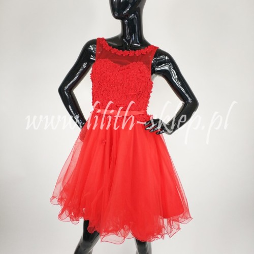 sukienka-rozkloszowana-czerwona