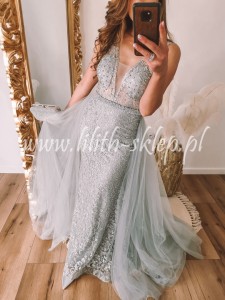 Srebrna  maxi z tiulowym trenem o kroju syrenki