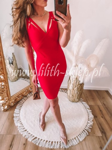 czerwona-sukienka-bandazowa-mini