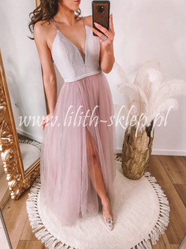 rozowa-sukienka-tiulowa-z-rozcieciem