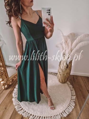 zielona-sukienka-maxi-z-cyrkoniami-na-ramiaczkach