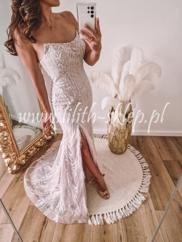 sukienka-gorsetowa-z-trenem-i-rozcieciem-na-nodze-rozowo-biala