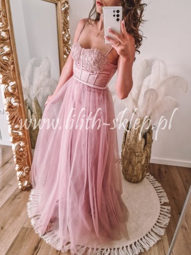 rozowa-sukienka-gorsetowa-z-tiulowym-dolem