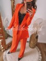 pomaranczowy-damski-garnitur-ze-spodniami