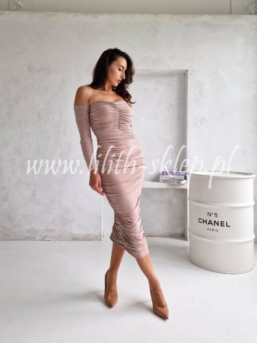 sukienka-midi-z-marszczeniami-tuba-bezowa