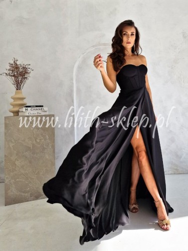 czarna-sukienka-satynowa-z-gorsetowa-gora