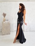 Rosie -czarna sukienka maxi z odkrytymi plecami i marszczeniami na pupie