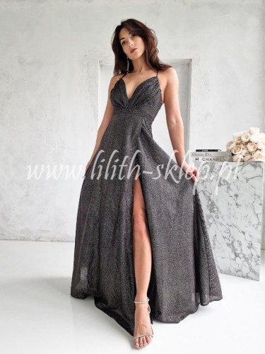 czarna-sukienka-rozkloszowana-z-kolorowymi-drobinkami-brokatu