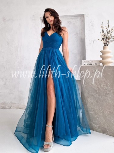 morska-sukienka-tiulowa-z-rozcieciem-na-nodze-i-odkrytymi-plecami