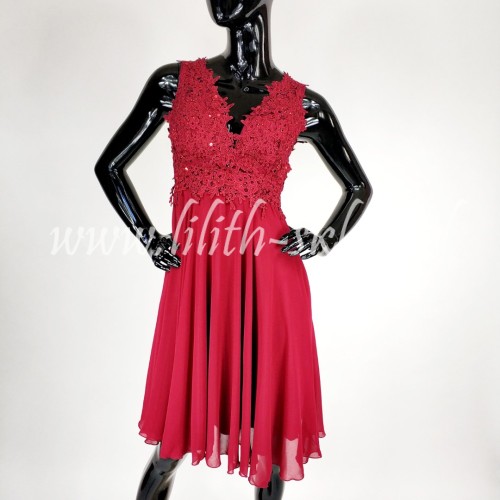 sukienka-midi-z-odkrytymi-plecami-bordowa